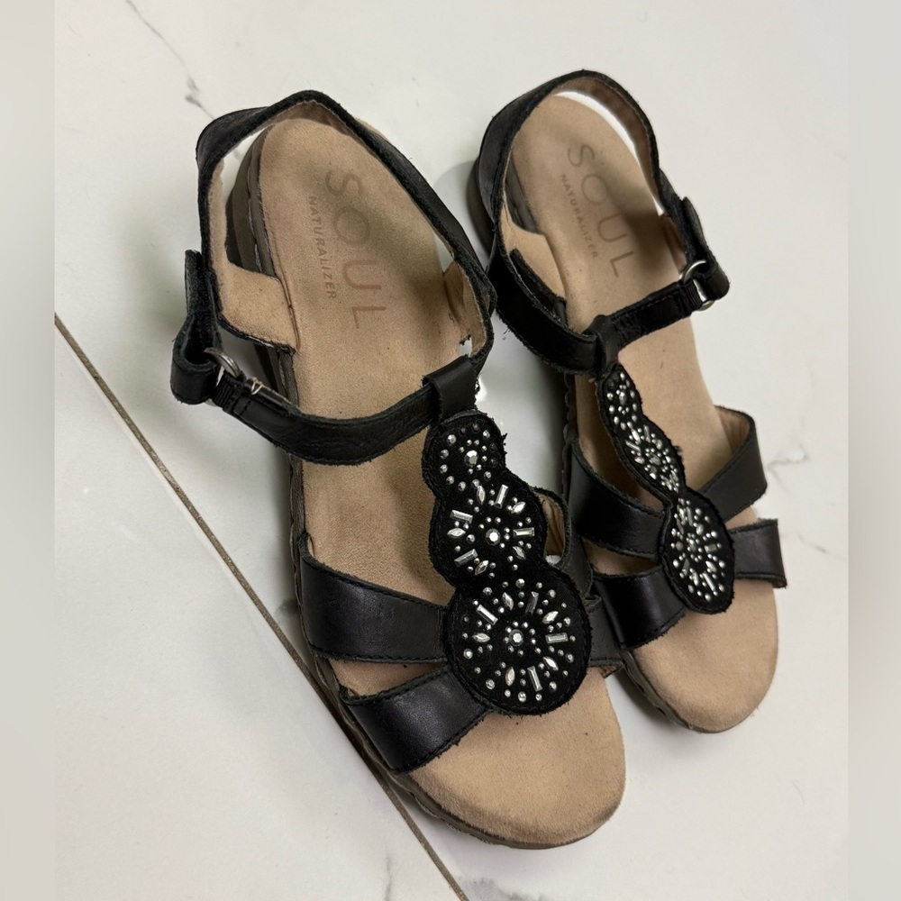 Soul Naturalizer Black Beaded Sandals Size 6 - Picture 7 of 7